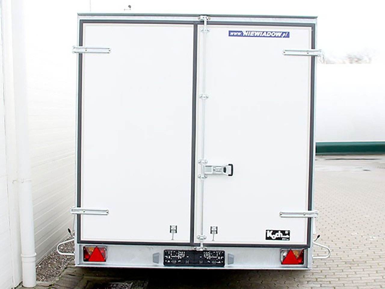 Blyss Reboque fechado 200x400cm Altura:190cm 2,7t, 100km/h, SW-Novo - Image 6