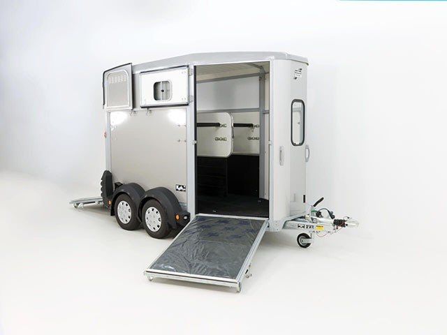 Ifor Williams Reboque para cavalos HB506-Saída frontal-Combinação de portões-plata-Novo