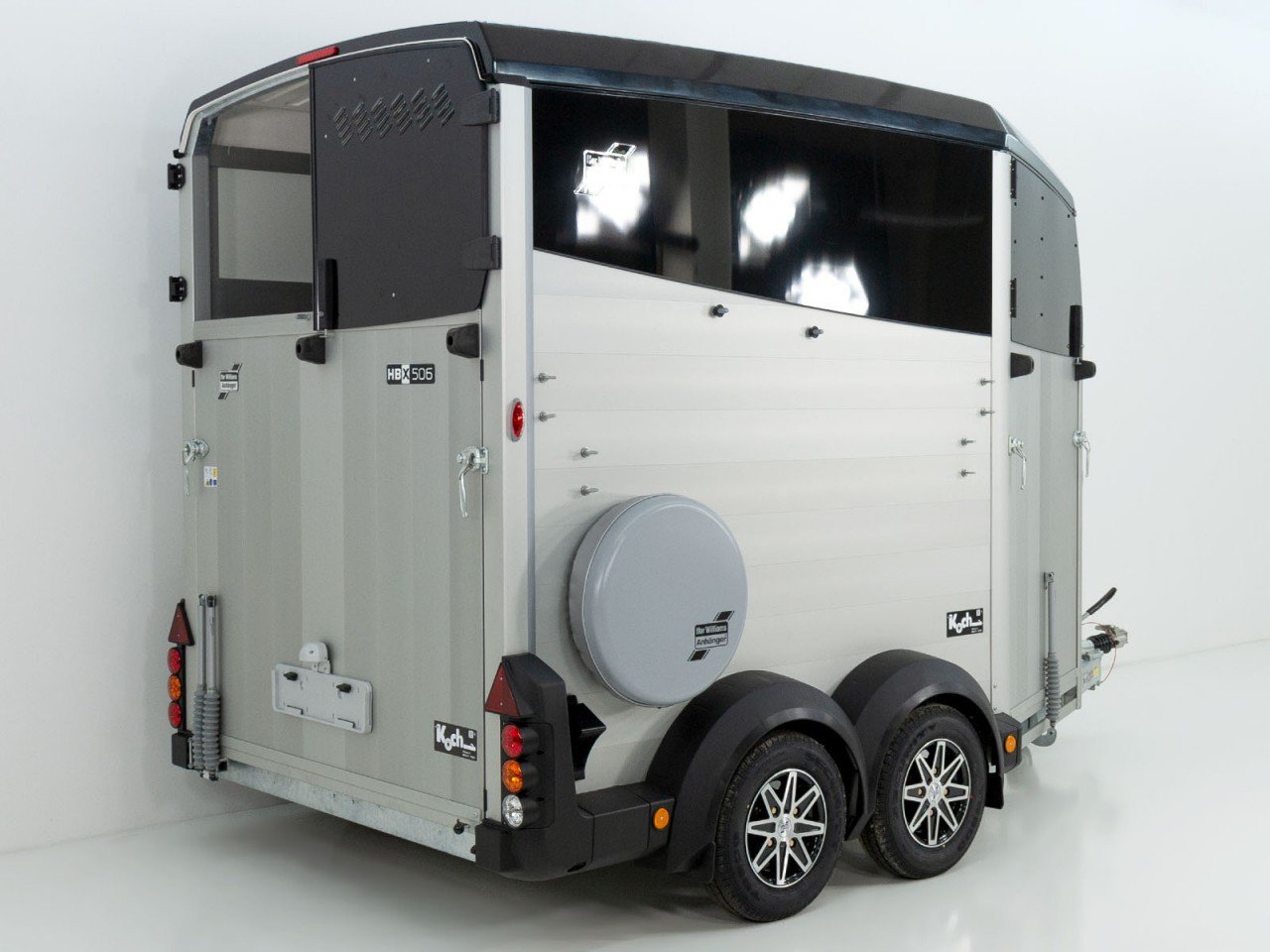 Ifor Williams Reboque para cavalos HBX 506-Saída frontal-novo modelo-preto-Novo - Image 4