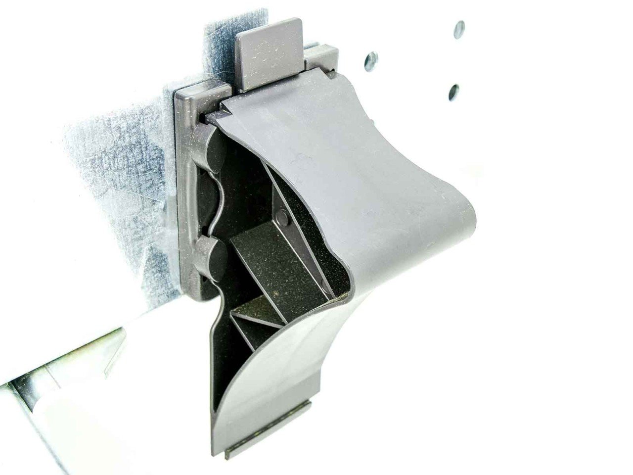 Temared Reboque porta-veículos CARLU 6021-S Piso de alumínio 215x600cm 3,5t-Novo - Image 9