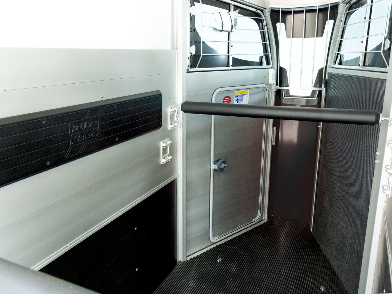 Ifor Williams Reboque para cavalos HBX 403-Saída frontal-novo modelo-Novo - Image 5