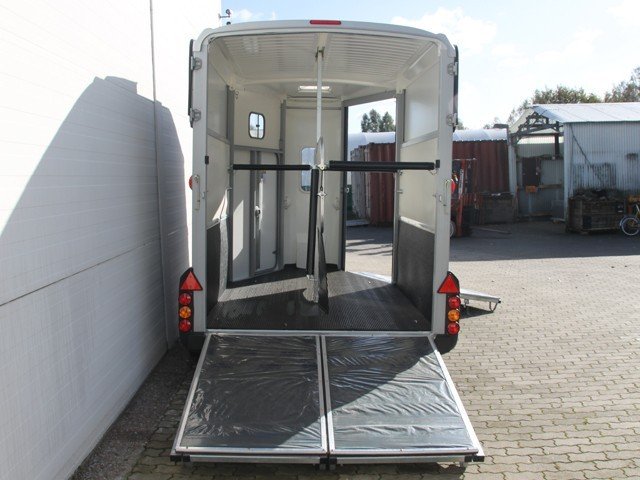 Ifor Williams Reboque para cavalos HB511-Portones traseros-Combinación de puertas-preto-Novo - Image 6