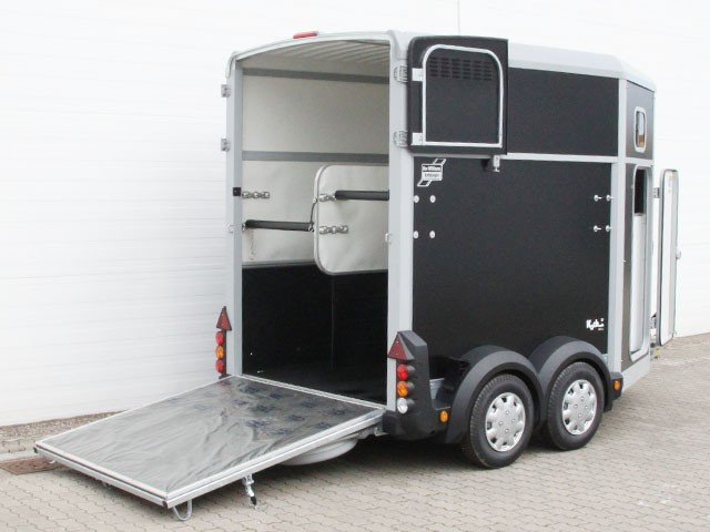 Ifor Williams Reboque para cavalos HB506-Arreios-preto-Novo - Image 6