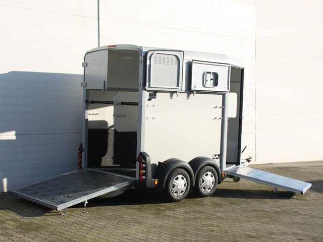 Ifor Williams Reboque para cavalos HB506-Saída frontal-Novo