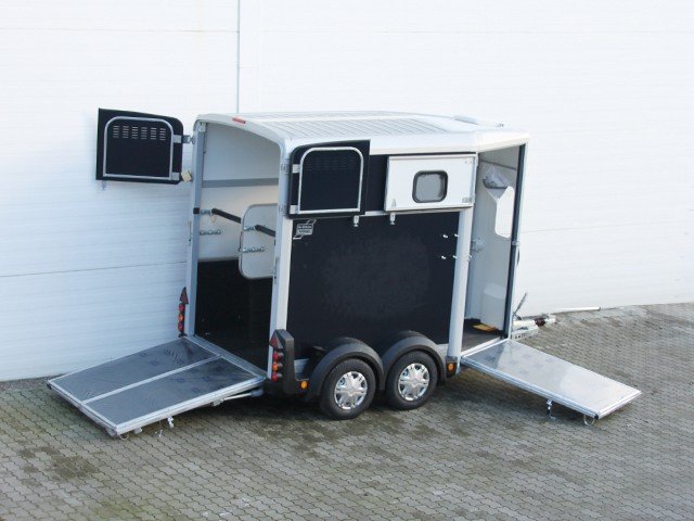 Ifor Williams Reboque para cavalos HB506-Saída frontal-Combinação de portões-preto-Novo